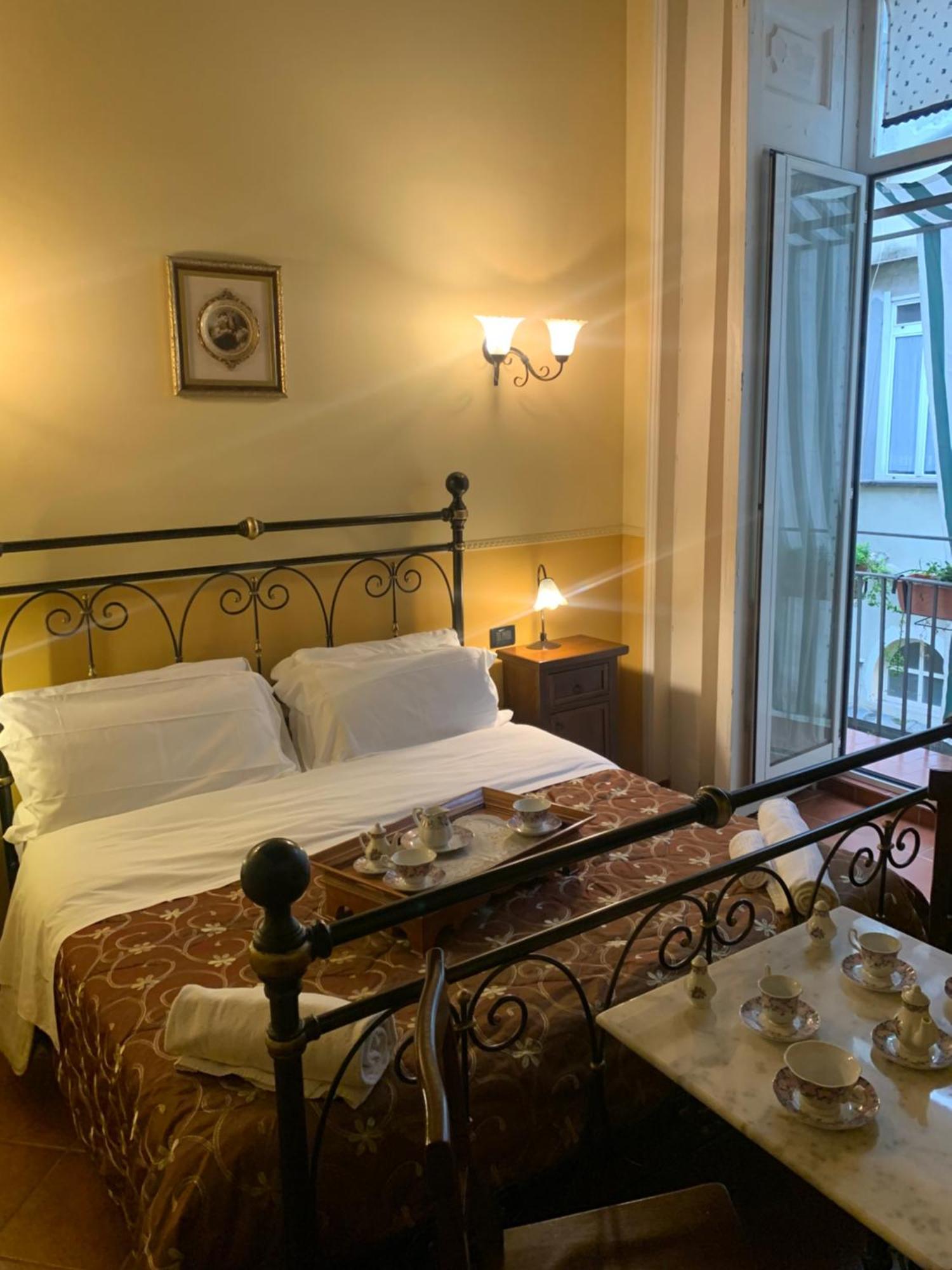 Hotel Pignatelli Napoli Exterior foto