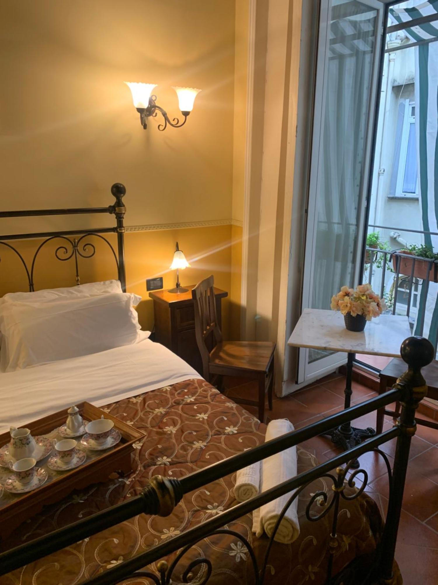 Hotel Pignatelli Napoli Exterior foto
