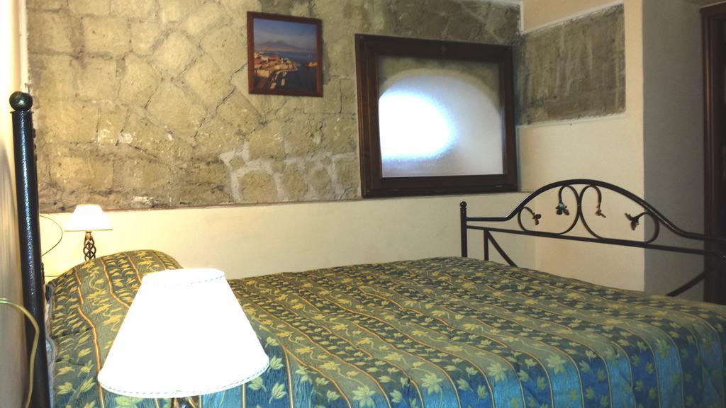 Hotel Pignatelli Napoli Cameră foto